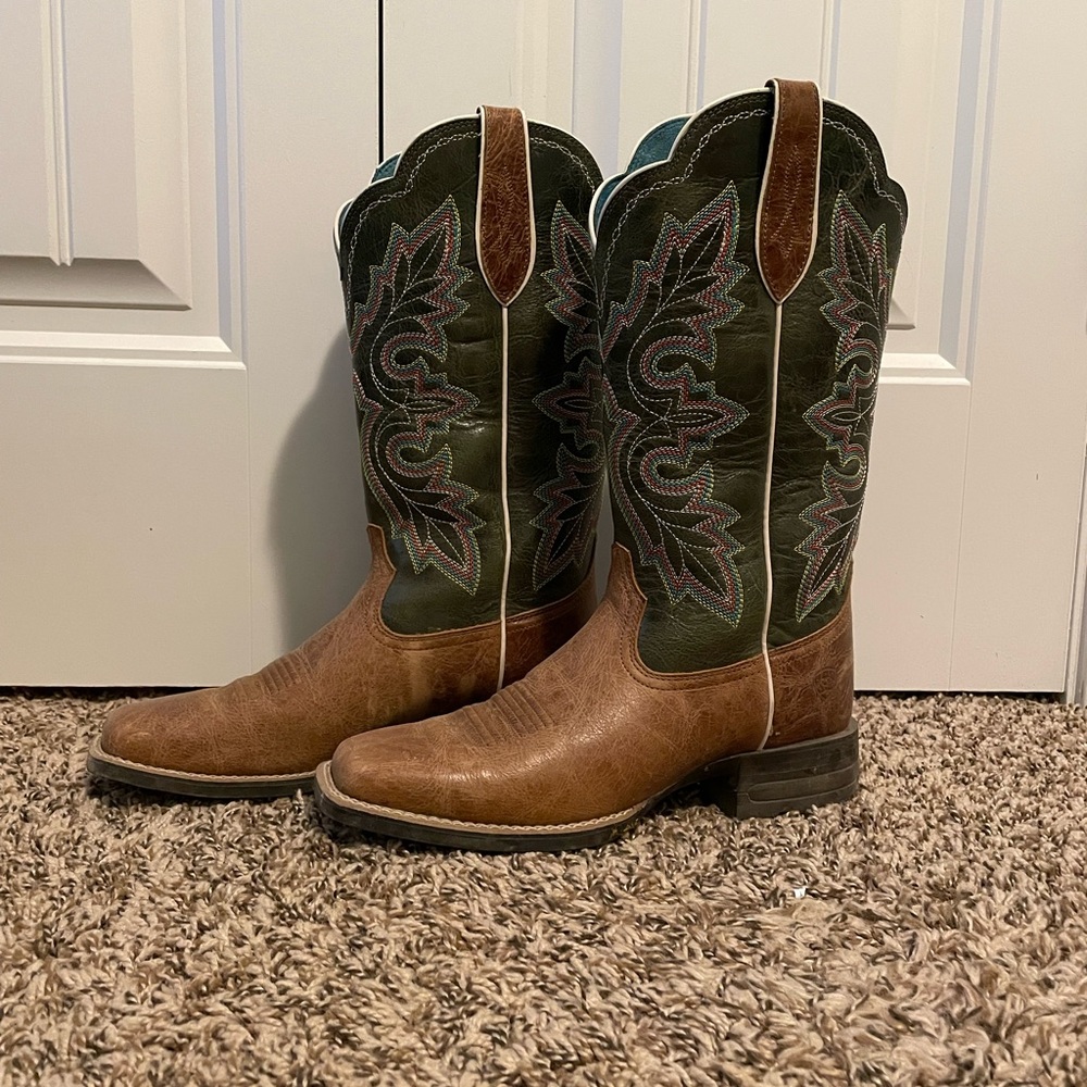 Ariat cowboy boots